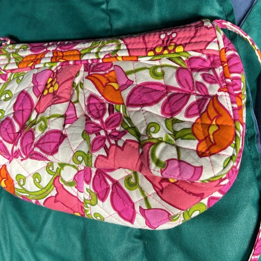 Vera Bradley. Good used condition has a tiny pin hole see photo. - Picture 2 of 4